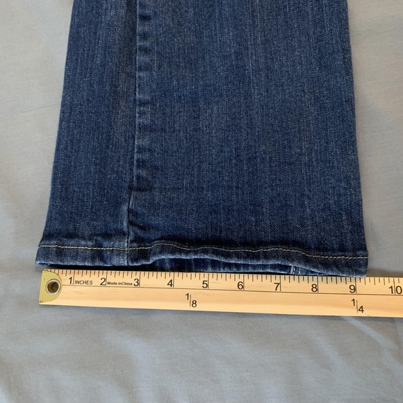 Levi's Jeans Womens 12M W31 L32 Blue 526 Slender Boot Stretch Bootcut Denim - Picture 9 of 13